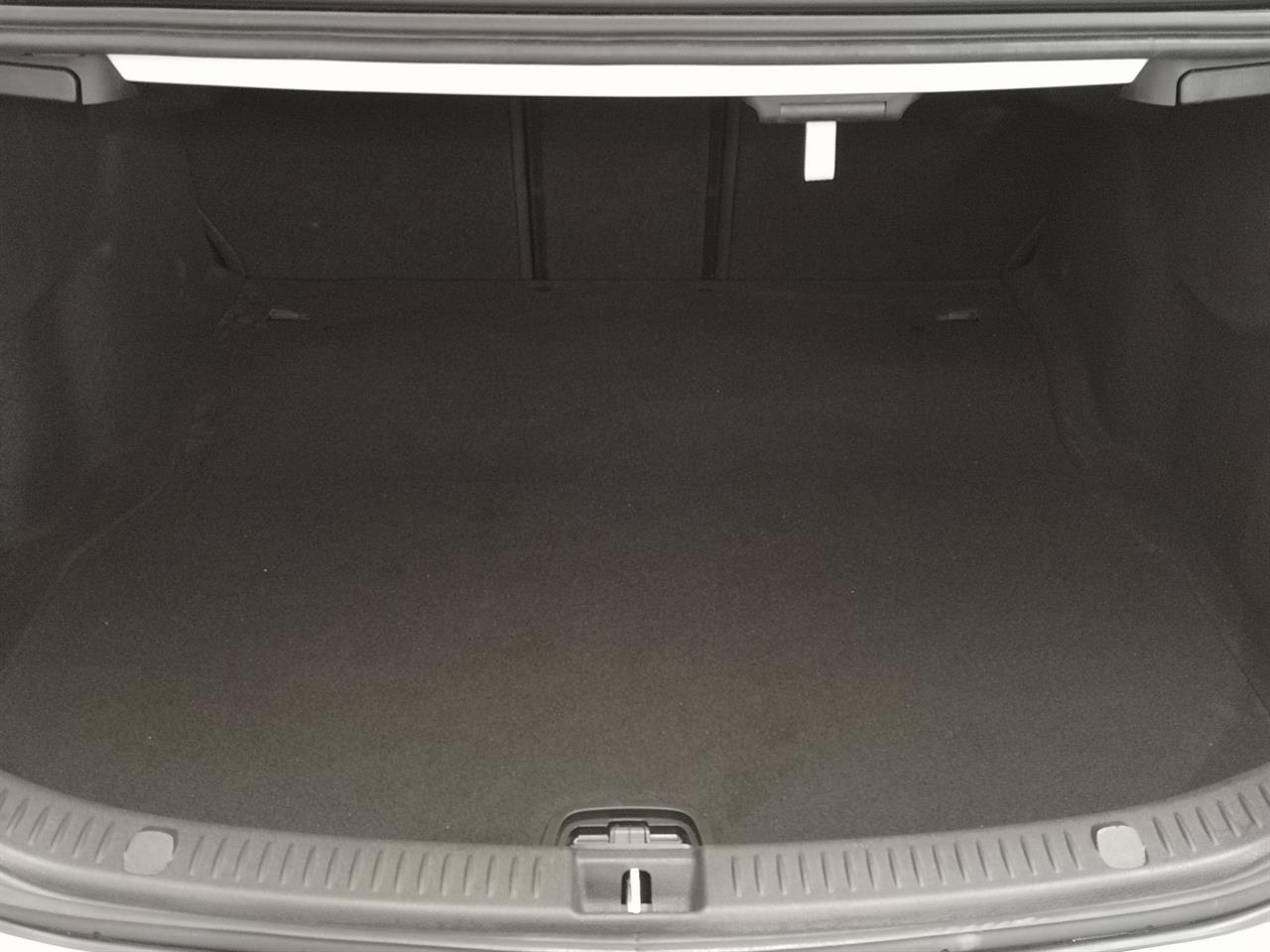 2016 Mercedes-Benz E 200