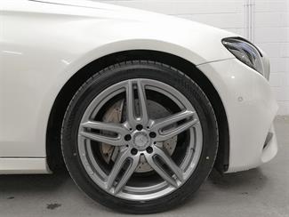 2016 Mercedes-Benz E 200 - Thumbnail