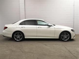 2016 Mercedes-Benz E 200 - Thumbnail