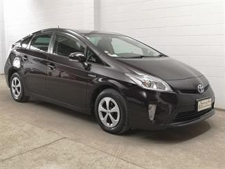 2013 Toyota Prius - Thumbnail