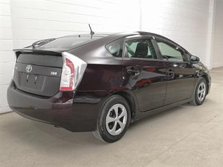 2013 Toyota Prius - Thumbnail
