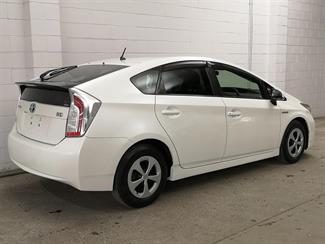 2013 Toyota Prius - Thumbnail