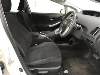 2013 Toyota Prius - Thumbnail