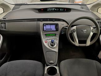 2013 Toyota Prius - Thumbnail