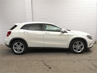 2015 Mercedes-Benz GLA 250 - Thumbnail