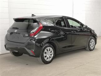 2022 Toyota Aqua - Thumbnail