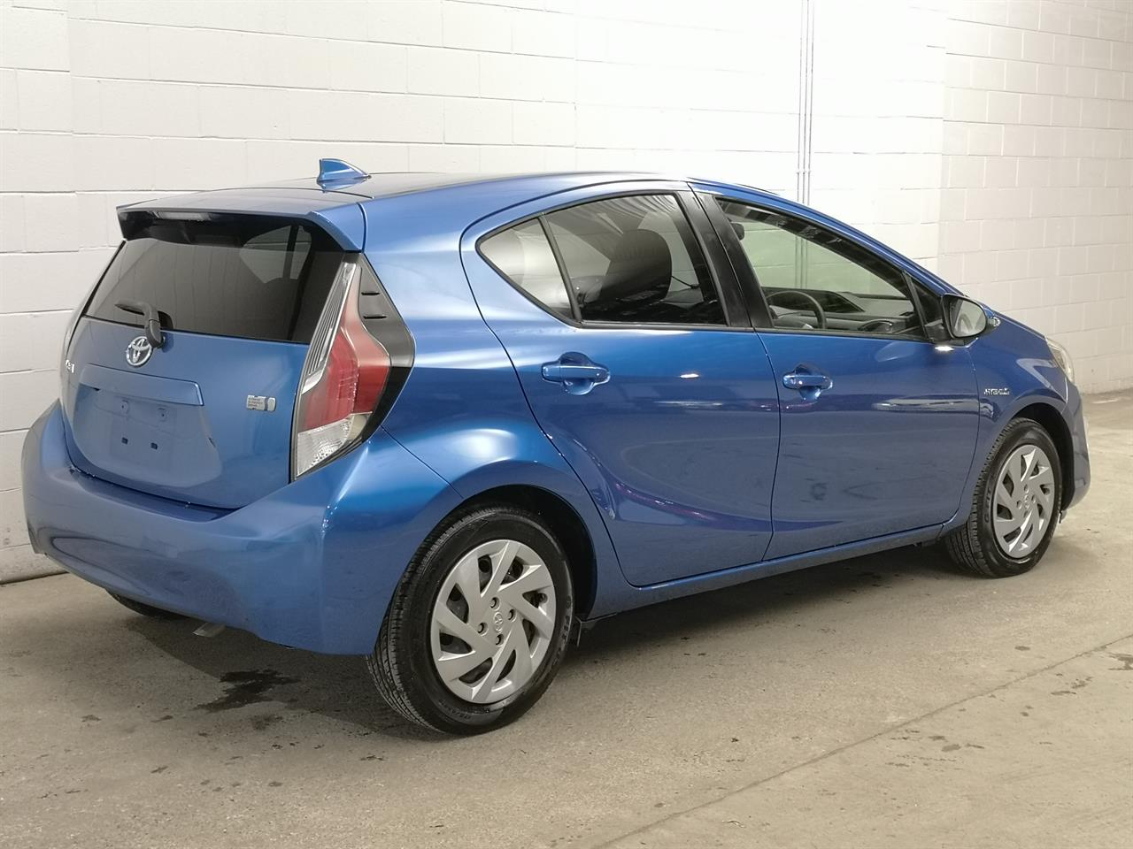 2015 Toyota Aqua