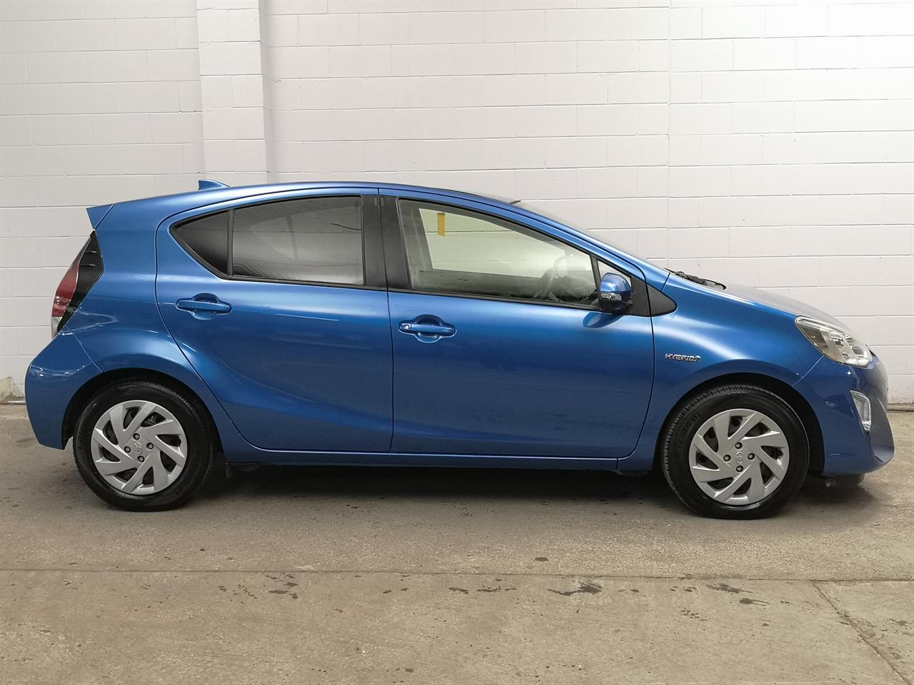 2015 Toyota Aqua