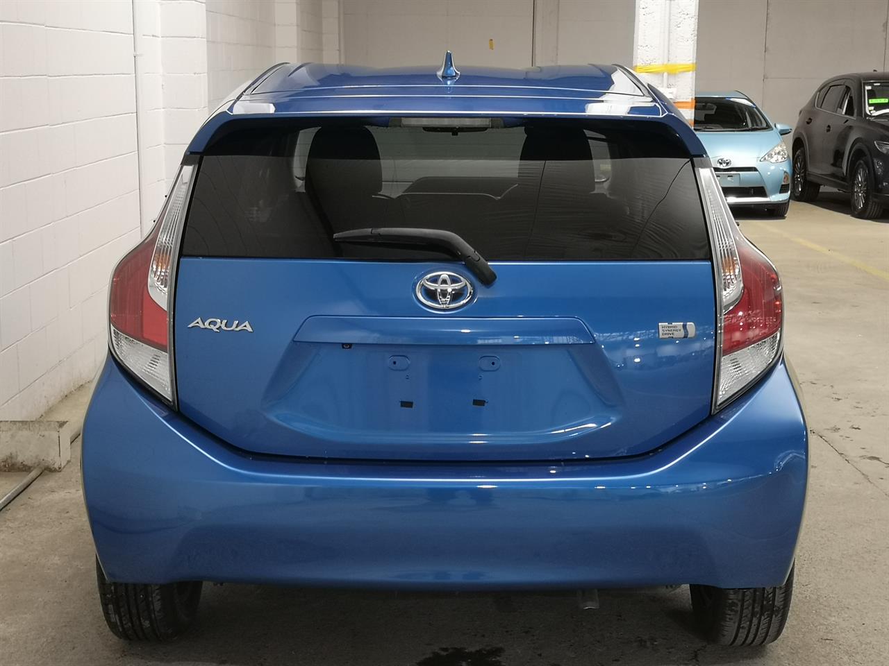2015 Toyota Aqua