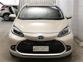 2021 Toyota Aqua - Thumbnail