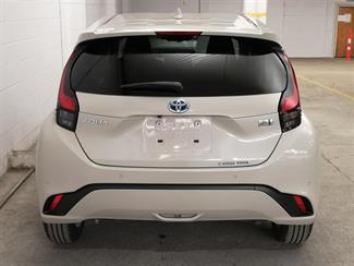 2021 Toyota Aqua - Thumbnail
