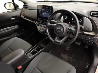 2021 Toyota Aqua - Thumbnail