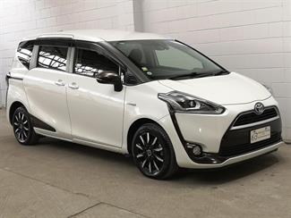 2017 Toyota Sienta - Thumbnail