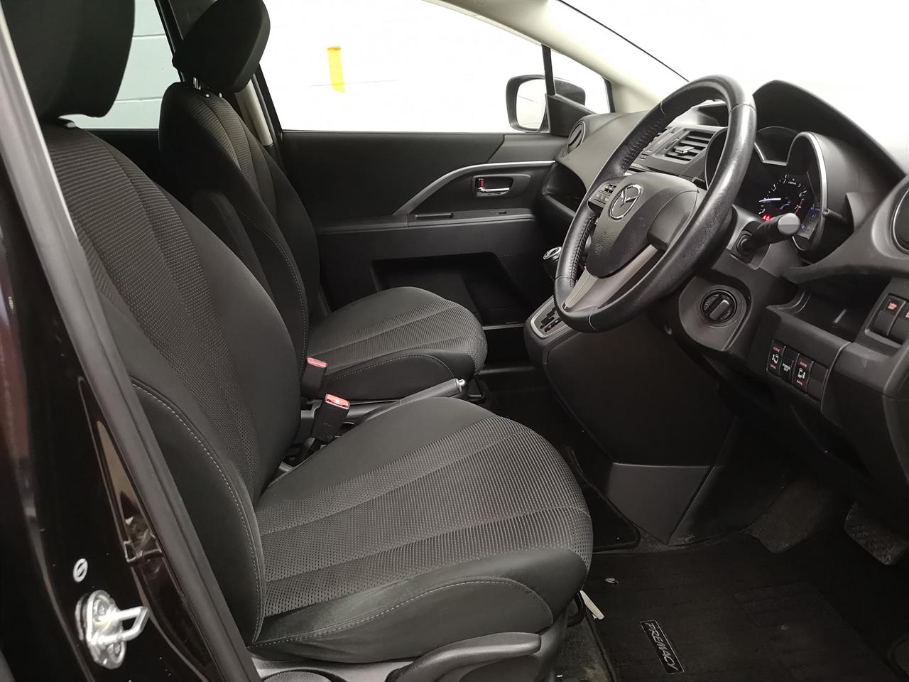 2013 Mazda Premacy