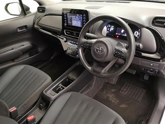 2022 Toyota Aqua - Thumbnail