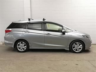 2015 Honda Shuttle - Thumbnail