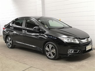 2015 Honda Grace - Thumbnail