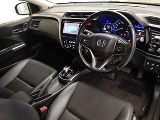 2015 Honda Grace - Thumbnail