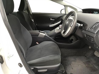 2015 Toyota Prius - Thumbnail