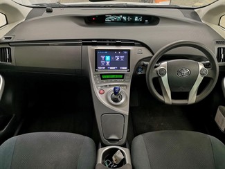 2015 Toyota Prius - Thumbnail