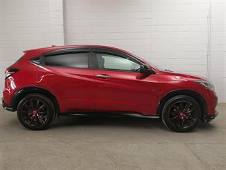 2016 Honda Vezel - Thumbnail