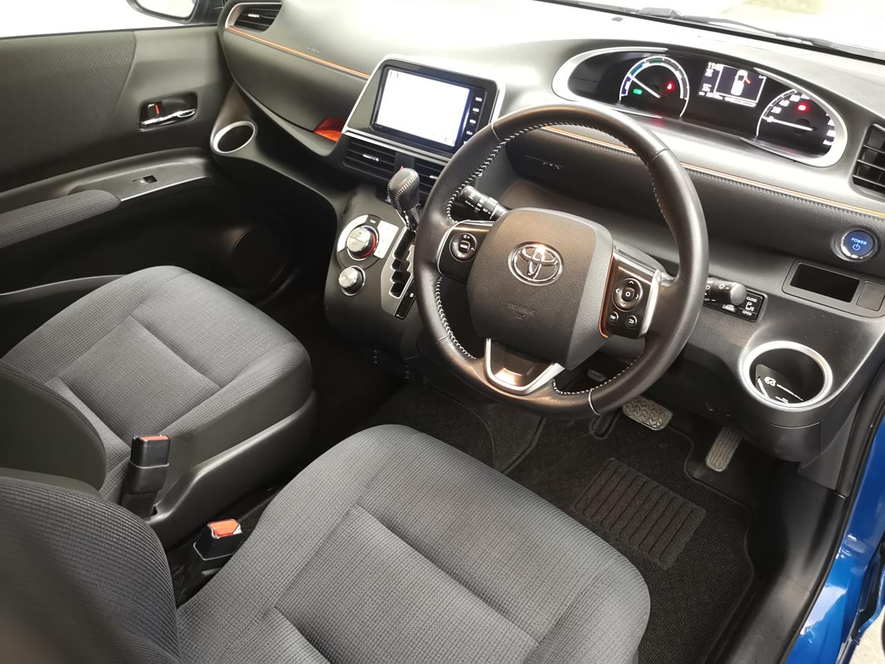 2016 Toyota Sienta