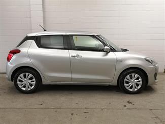 2023 Suzuki Swift - Thumbnail