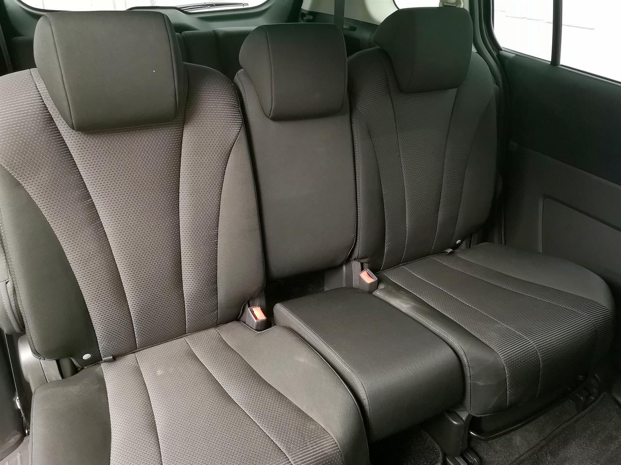 2013 Mazda Premacy