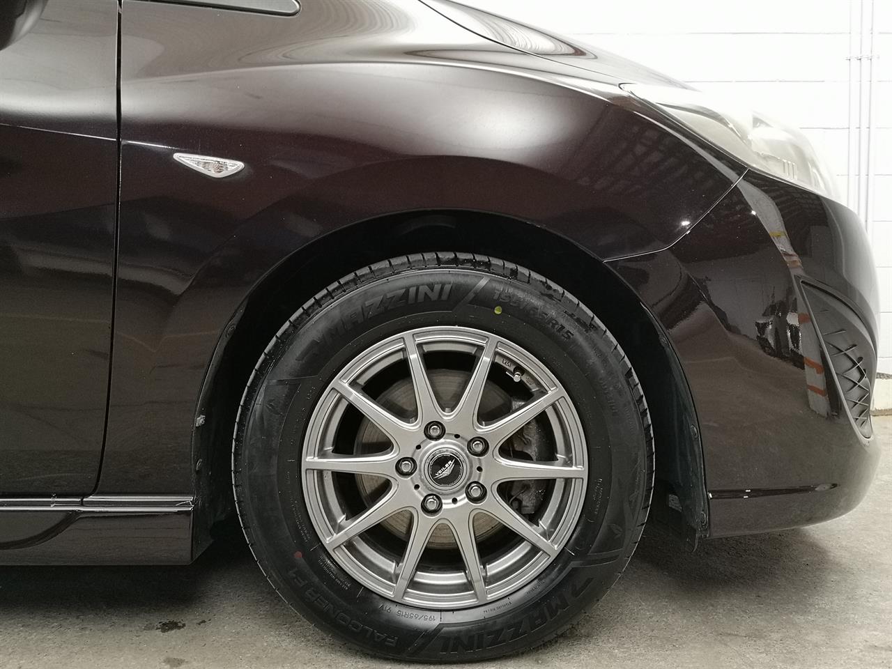 2013 Mazda Premacy