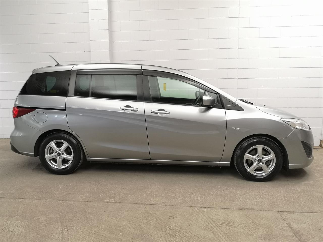 2013 Mazda Premacy