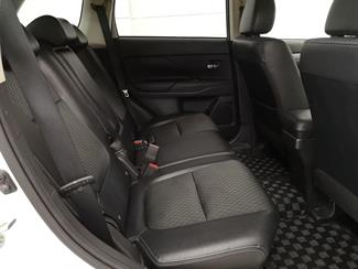 2014 Mitsubishi Outlander - Thumbnail