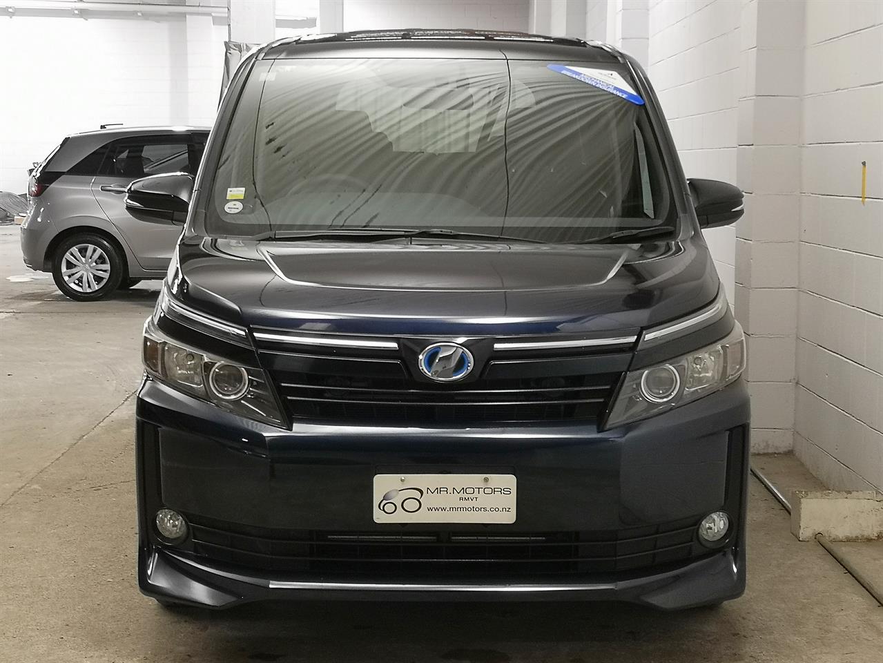 2014 Toyota Voxy