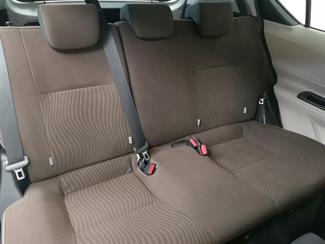 2014 Toyota Aqua - Thumbnail