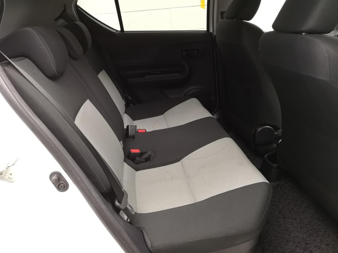 2013 Toyota Aqua
