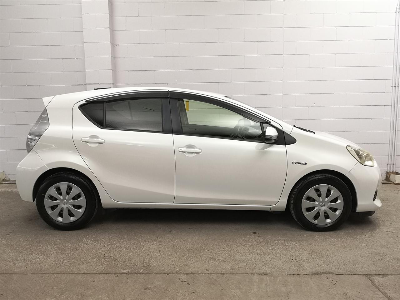 2013 Toyota Aqua