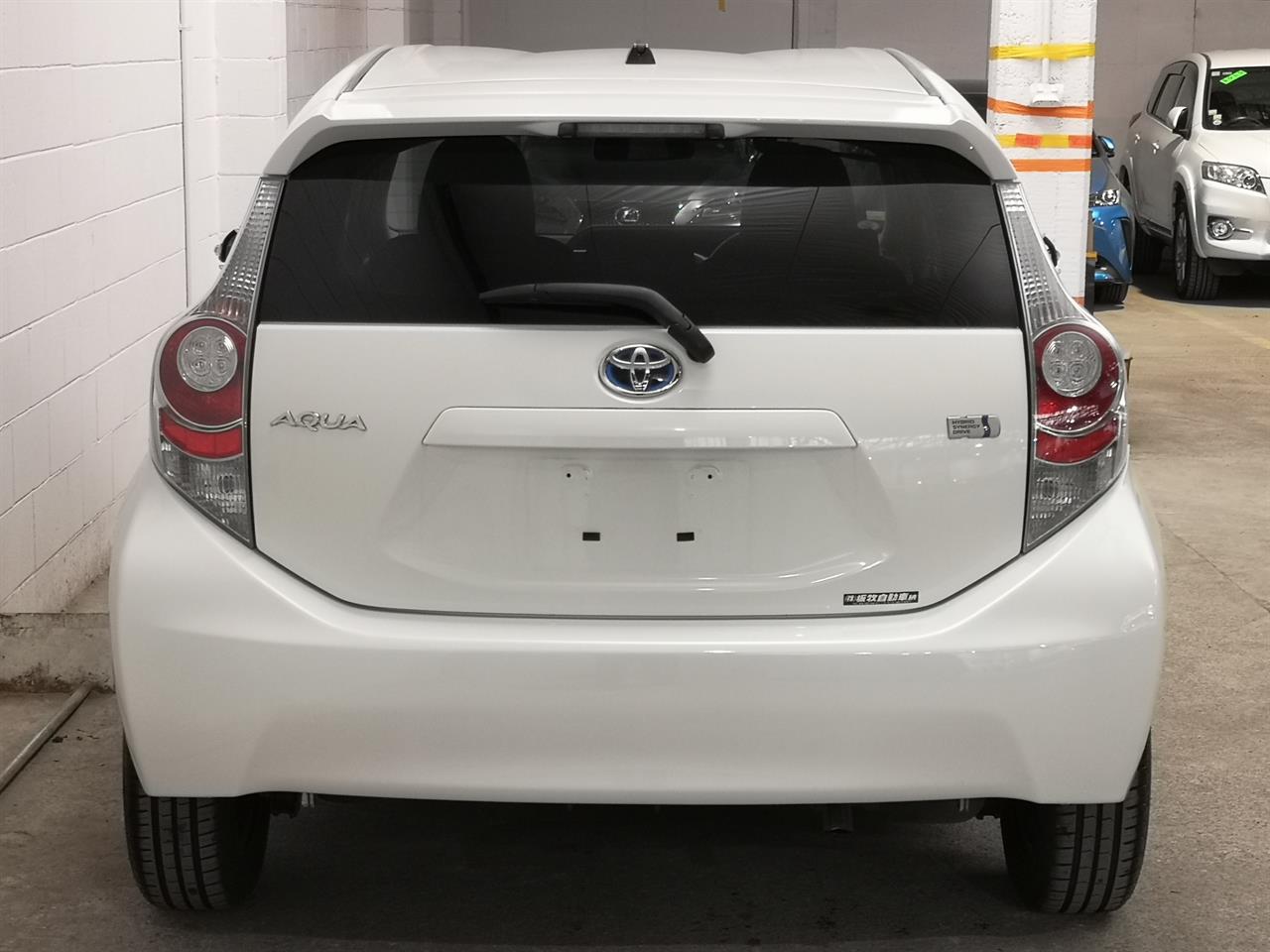 2013 Toyota Aqua