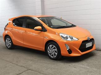 2015 Toyota Aqua - Thumbnail