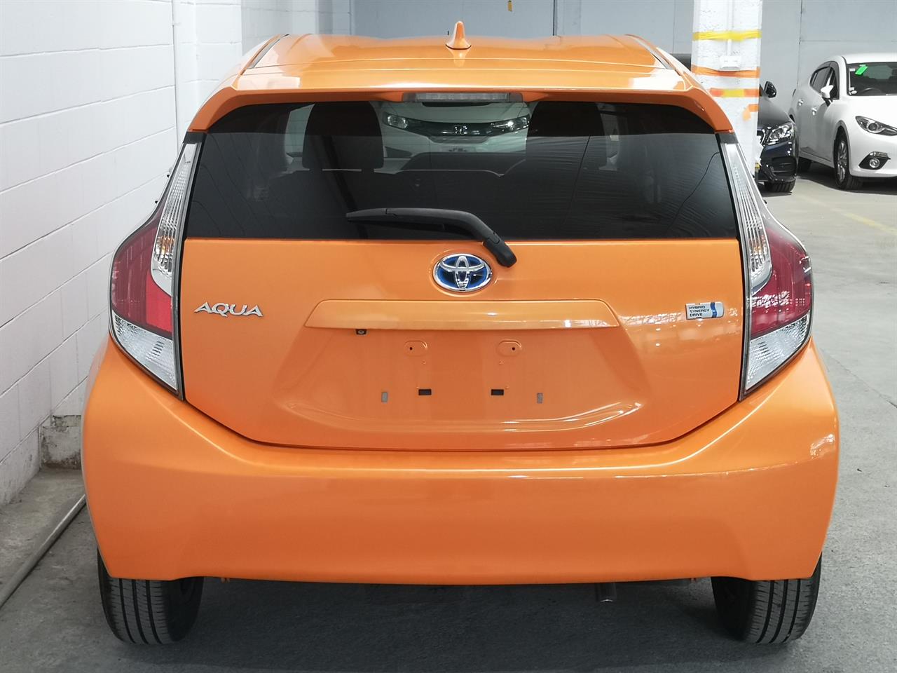 2015 Toyota Aqua