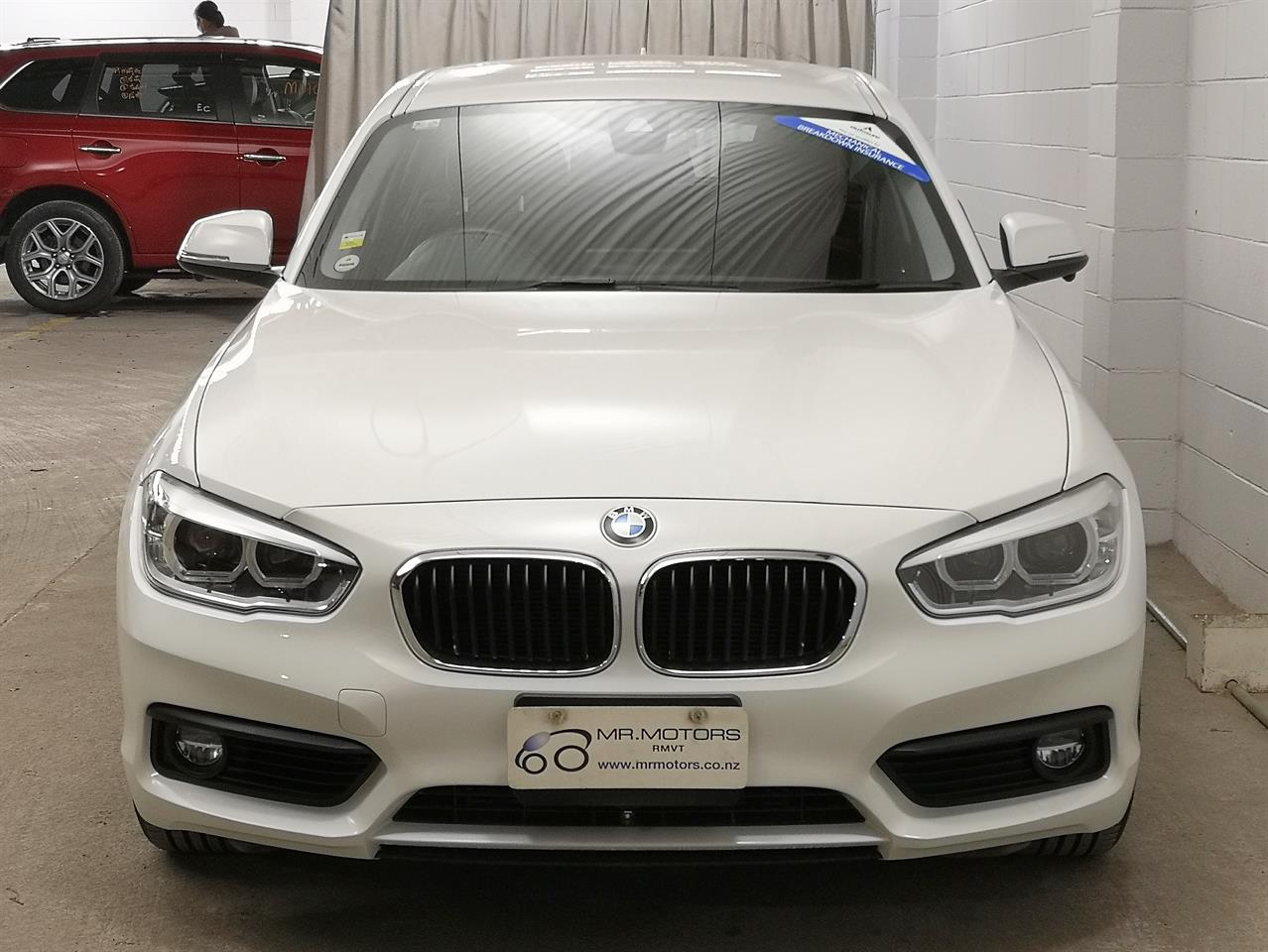 2019 BMW 118I
