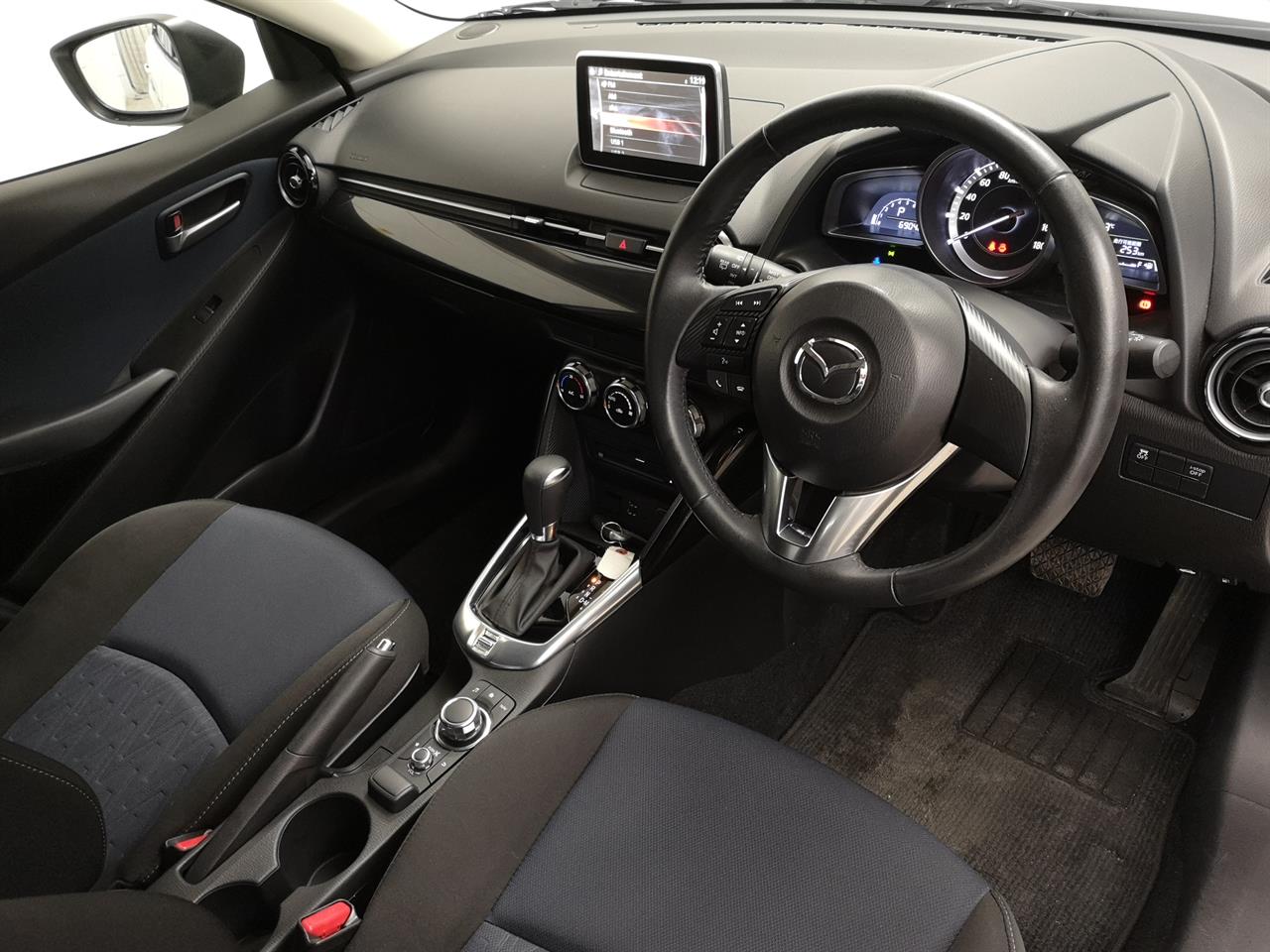 2015 Mazda Demio