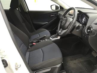 2015 Mazda Demio - Thumbnail