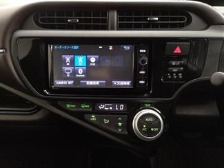 2015 Toyota Aqua - Thumbnail