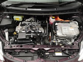 2015 Toyota Aqua - Thumbnail