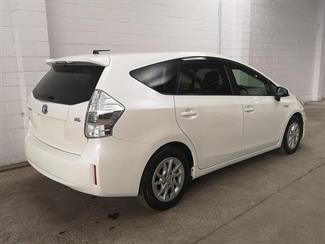 2012 Toyota Prius - Thumbnail