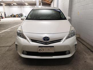 2012 Toyota Prius - Thumbnail