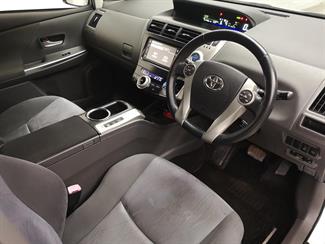 2012 Toyota Prius - Thumbnail