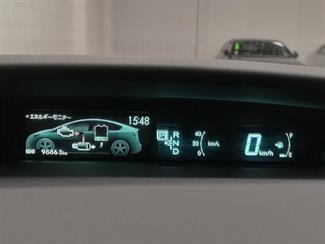 2012 Toyota Prius - Thumbnail