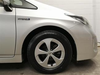 2012 Toyota Prius - Thumbnail