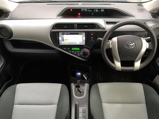 2014 Toyota Aqua - Thumbnail