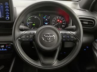 2022 Toyota Yaris - Thumbnail